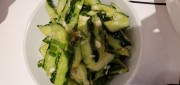 美食街_刀拍黄瓜